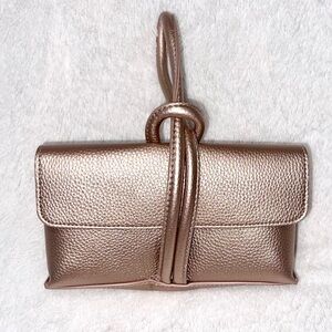 Chantecaille Loop Lock Wristlet, Metallic Rosegold Color